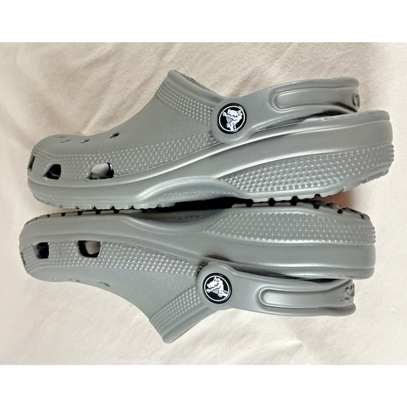 Crocs Unisex Classic Gray Clogs W 6 M 4 Slip On Shoes Waterproof Sandals Kids - Picture 7 of 9